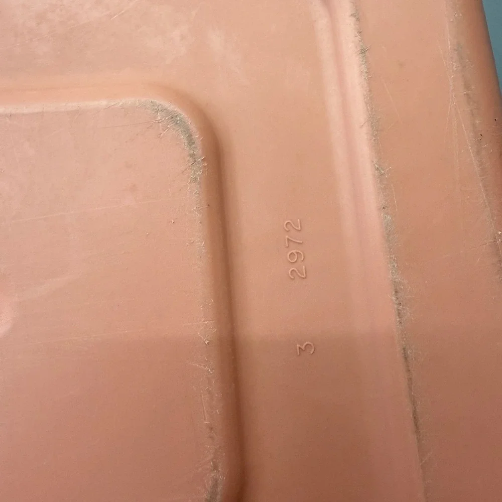 Vintage Rubbermaid 2972 Square Laundry Basket 16.5 x 11 Mauve Pink Utility